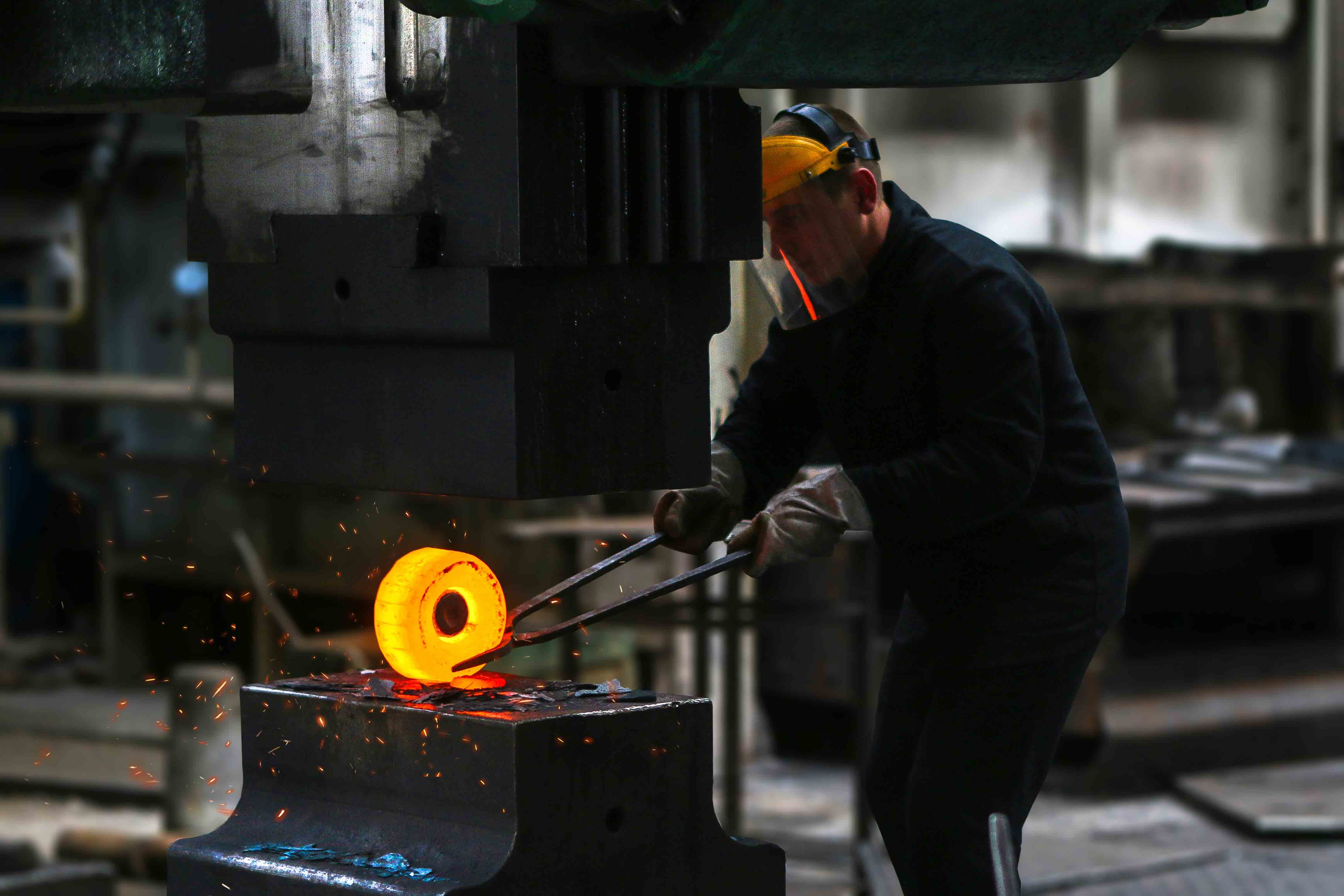 adult-artisan-blacksmith-2880872-Jun-21-2021-06-39-17-80-AM