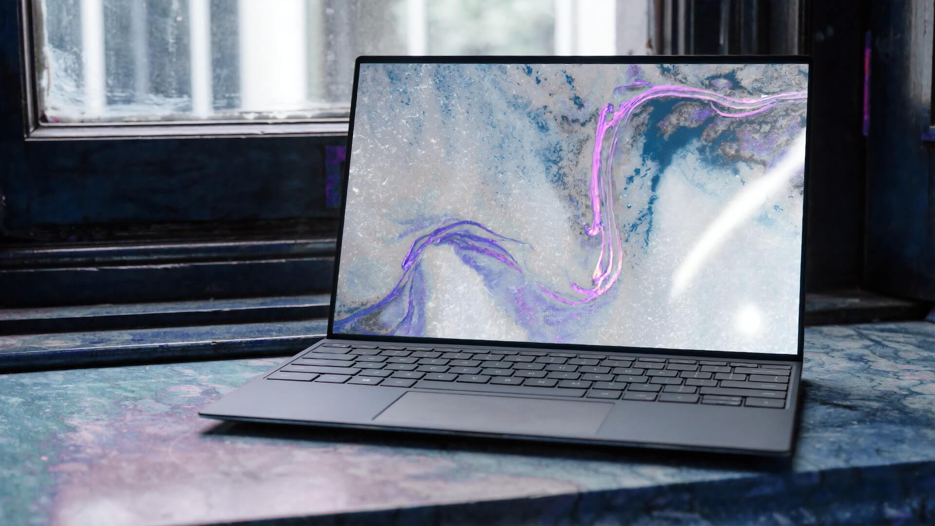 dell-yNvVnPcurD8-unsplash